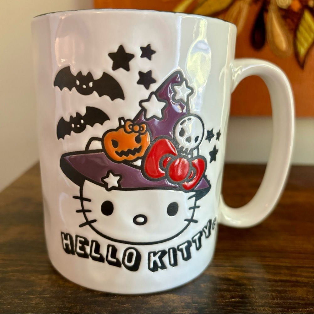 Hello Kitty| Sanrio Halloween Fall Ceramic Hand Painted Witch Mug Brand NEW!